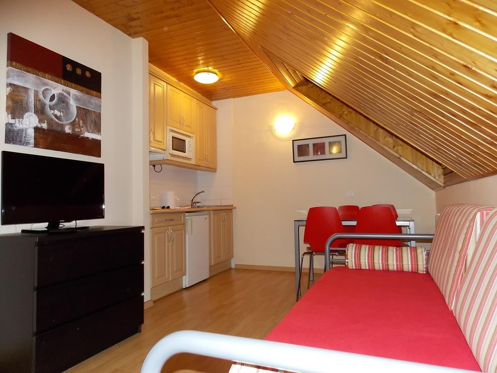 Apartamentos Fidalgo Sandiniés 部屋 写真